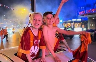 Kuşadası’nda Galatasaray coşkusu