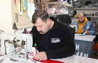 150 bin TL’ye süslenen develer, arenaya değil sanki podyuma çıkıyor