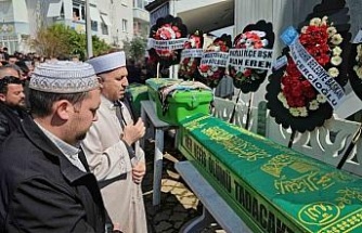 Yangında hayatını kaybeden anne ve 2 çocuğu son yolculuğuna uğurlandı