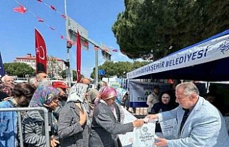 Aydın Büyükşehir Belediyesi, Karacasu’da 20 bin fide dağıttı