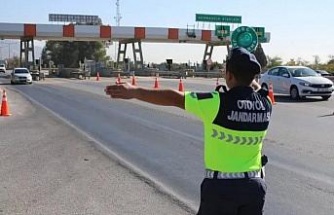 Aydın’da otoyol trafik jandarmasından trafik denetimi
