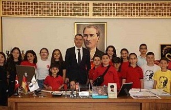 Başkan Arıcı makamını çocuklara emanet etti