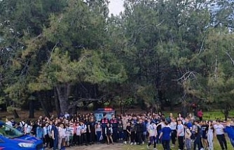 Jandarma personeli öğrencileri bilgilendirdi