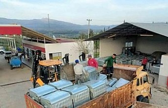 Karacasu Belediyesi’ne 100 çöp konteyneri desteği