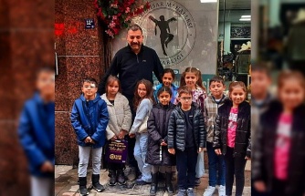 Öğrenciler sordu, mahalle muhtarı yanıtladı