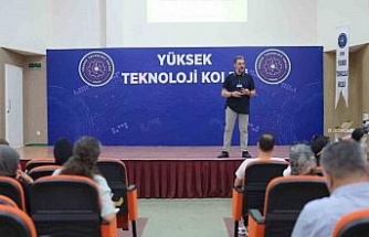 Aydın’da eğitimcilere ‘yapay zeka araçlarının kullanımı’ semineri