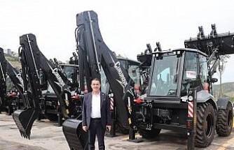 Başkan Arıcı, hibe edilen araçları teslim aldı
