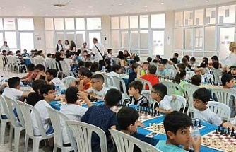 Büyükşehir’in satranç turnuvasında öğrenciler hamlelerini yarıştırdı
