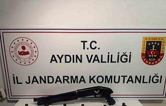 Efeler’de ’Dur’ ihtarına uymadı, jandarmadan kaçamadı