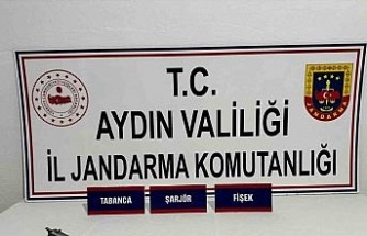 Kuşadası ve Söke’de ruhsatsız av tüfeği ve tabanca ele geçirildi
