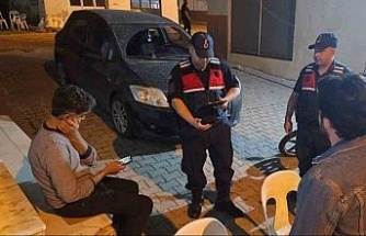 Sıcak Nokta uygulamasında 2 aranan şahıs yakalandı
