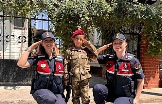 Jandarmadan anlamlı ziyaret