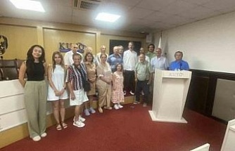 Kuşadası’nda Türk Kültürü Konferansı yoğun ilgi gördü