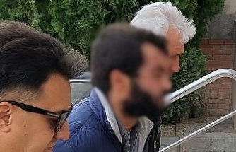 Market önünde işletmeciyi bıçaklayan zanlı kısa sürede yakalanıp tutuklandı