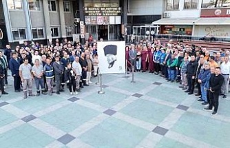 Nazilli’de 750 personel Atatürk portresi yaptı