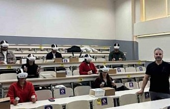 ADÜ’de öğrenciler dersleri sanal gerçeklik destekli işliyor