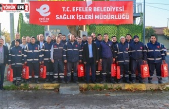 BAŞKAN YETİŞKİN ÇALIŞMA ARKADAŞLARININ YENİ YILINI KUTLADI