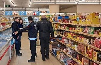 Köşk’te zincir marketlere etiket ve son kullanma tarihi denetimi