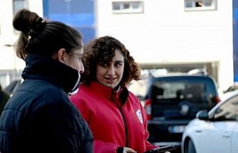 Kuşadası Belediyesi’nin beslenme çantası desteğine tam not