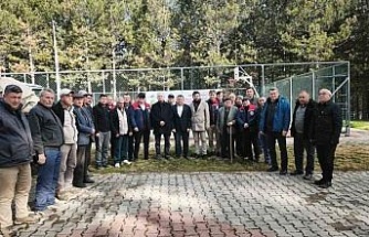 Kuyucak’ta 1200 adet kestane fidanı dağıtıldı