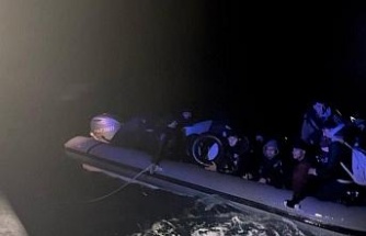 Didim açıklarında 25 düzensiz göçmen kurtarıldı