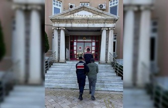 Dolandırıcılık suçundan aranıyordu, Didim’de yakalandı
