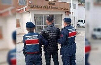 Hırsızlık suçundan aranan şahıs Söke’de yakalandı