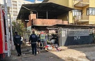 Önce arabasını ve evini yaktı, sonra silahla kendisine sıktı