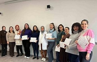 Aydın Şehir Hastanesi Gebe Okulu’nun ilk mezunları belgelerini aldı