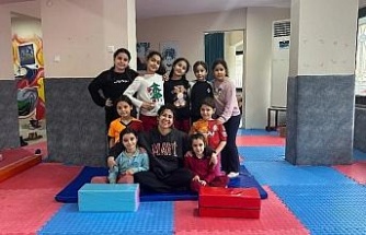 Başkan Zencirci: "Çocuklarımızı geleceğe hazırlıyoruz"