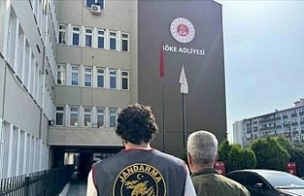 Çeşitli suçlardan aranan şahıslar jandarmadan kaçamadı