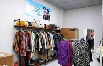 Efeler Belediyesi’nin Sosyal Destek Giyim Noktası 2 haftada 80 haneye ulaştı