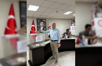 Aydın Eczacı Odası Başkanı Karaarslan 6. kez güven tazeledi