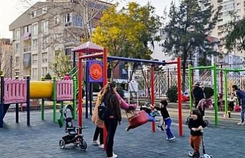 Efeler’in parkları yenileniyor
