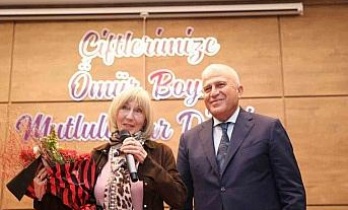 Ünlü yazar Aydın’da söyleşiye katıldı