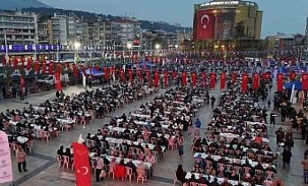 Aydın Büyükşehir Belediyesi vatandaşları iftar sofralarında buluşturacak