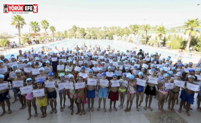 Aydın Büyükşehir Belediyesi’nin kurslarında yüzlerce çocuk yüzme öğrendi