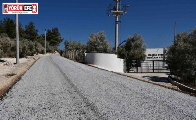 Kuşadası’nda bir haftada 29 bin 200 metrekare asfalt yol kaplandı