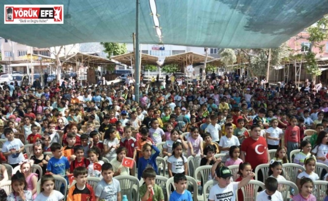 Buharkent’te çocuklar kukla festivalinde eğlendi