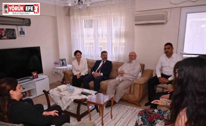 Vali Aksoy, bayramda şehit ve gazileri unutmadı