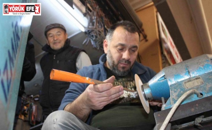Bu yıl zeytin budama dönemi erken geldi, testere bilemeye talep çoğaldı
