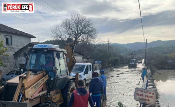 Yenipazar’da meydana gelen sele belediye ekiplerinden hızlı müdahale