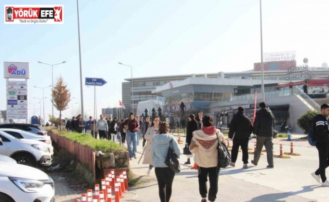 ADÜ’de ücretli geçiş kararındaki adaletsizliğe öğrencilerden tepki