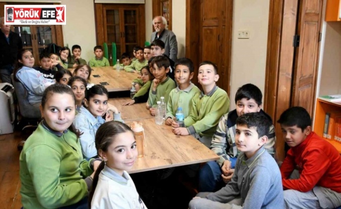 Kuşadası’nda çocuklar şiir yazmanın püf noktalarını öğrendi