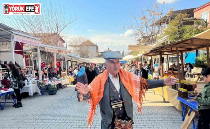 Neşesini 30 yıldır boynunda taşıdığı radyoya borçlu