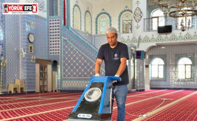 Büyükşehir ekipleri bayram öncesi camileri temizledi