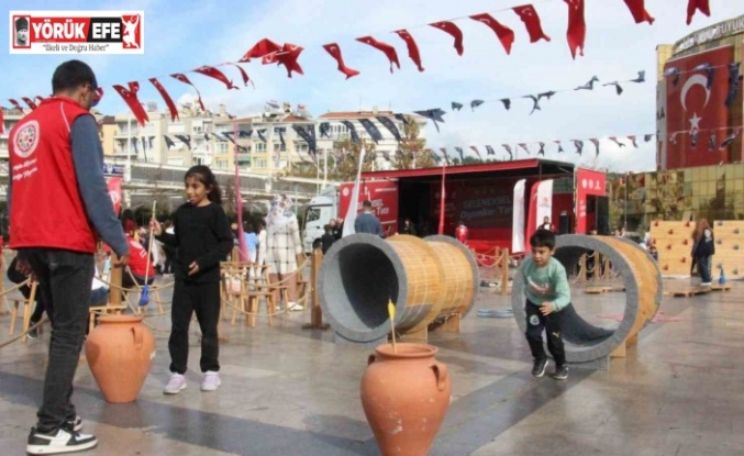Geleneksel Oyun Tırı Aydınlılarla buluştu