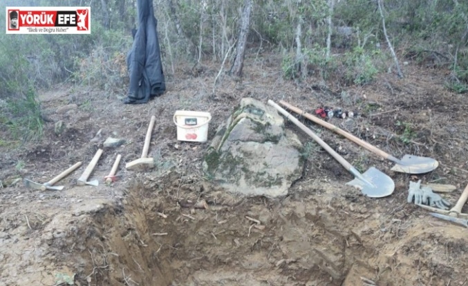 Karacasu’da kaçak kazıya jandarmadan suçüstü