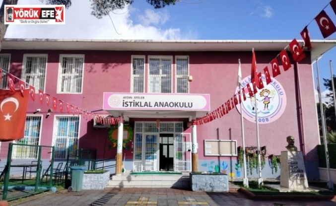 Efeler’de ikinci dönem "Bayrak Sevgisi" dersiyle başlayacak