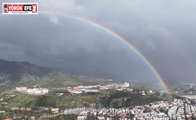 Sağanak sonrası gökkuşağı Aydın’ı sardı